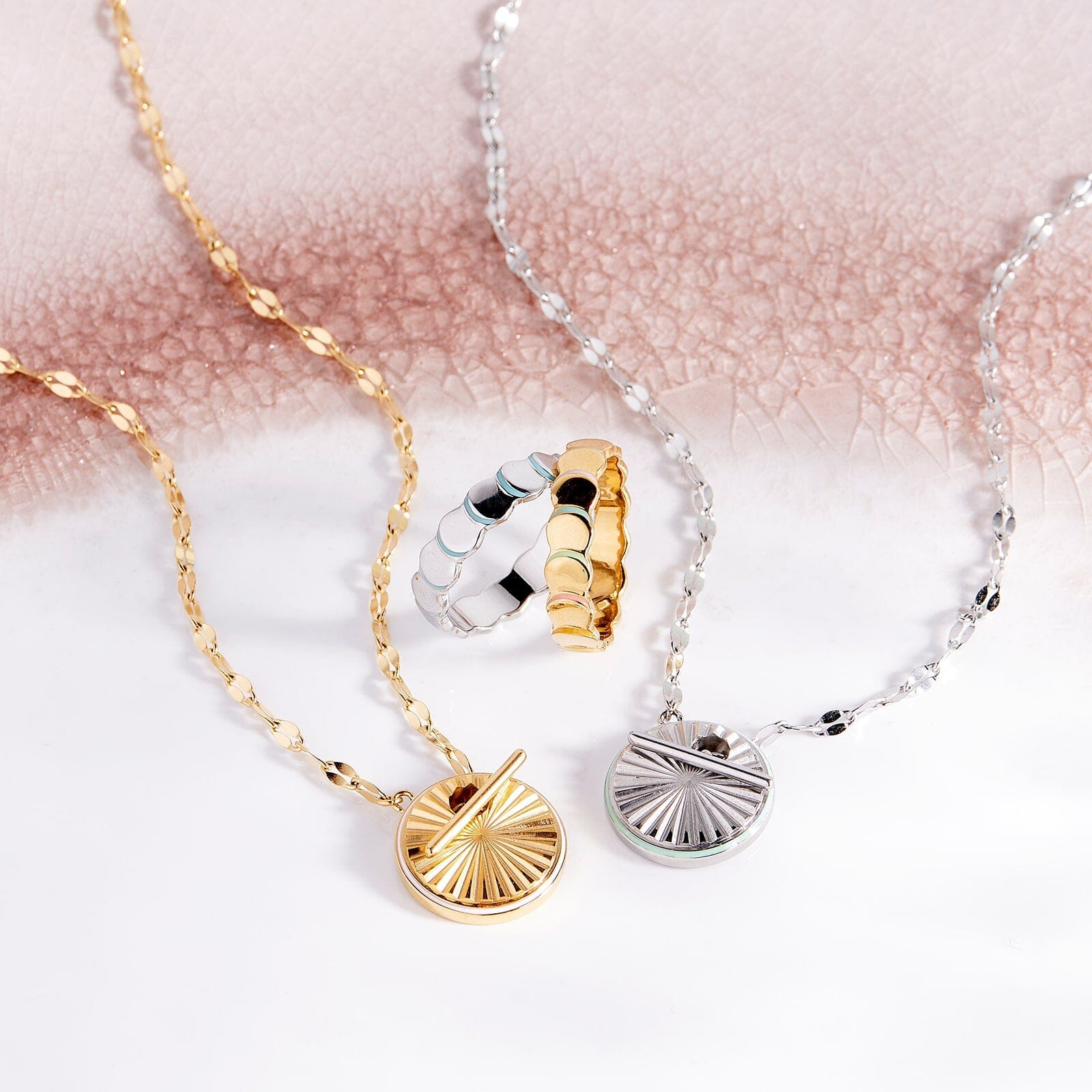 Scallop Enamel Ring Band